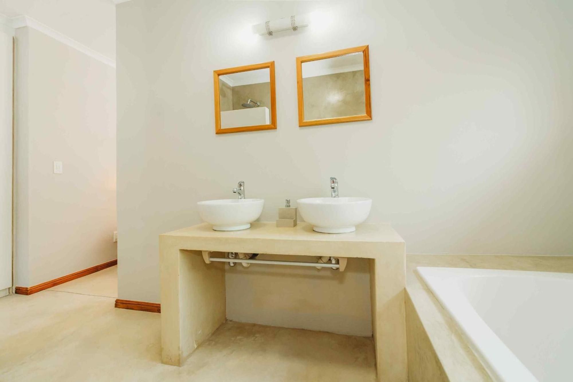Atello Guesthouse จอร์จ ภายนอก รูปภาพ