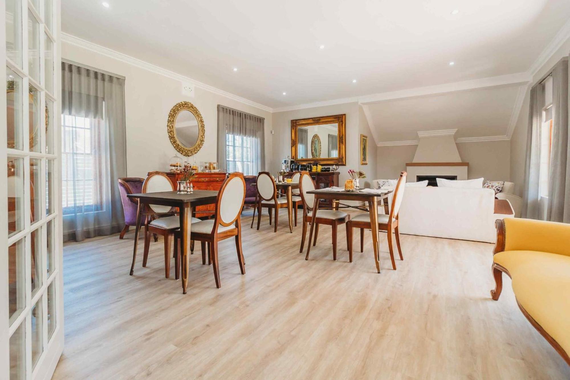 Atello Guesthouse จอร์จ ภายนอก รูปภาพ
